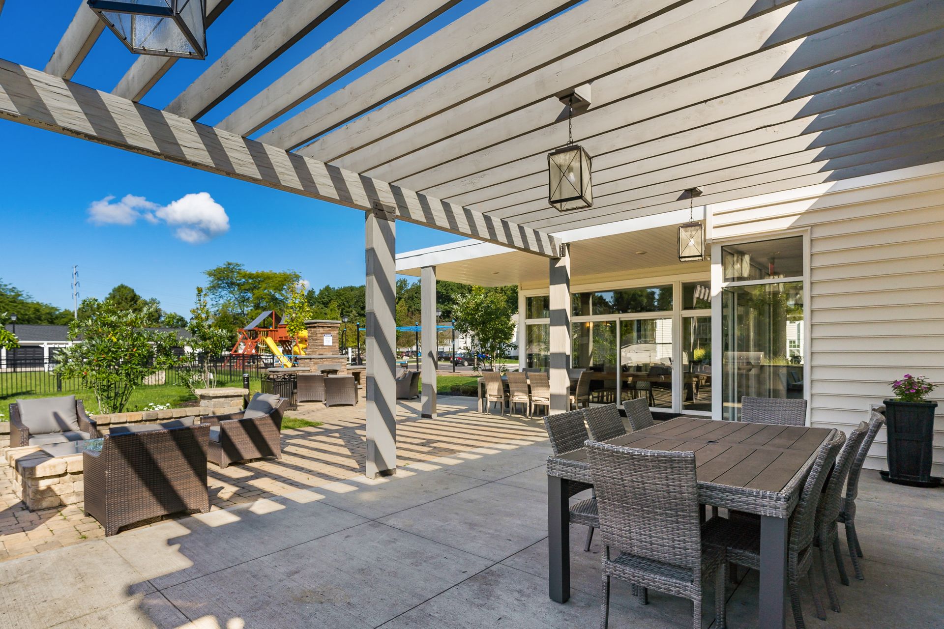 Lake Club Image 31